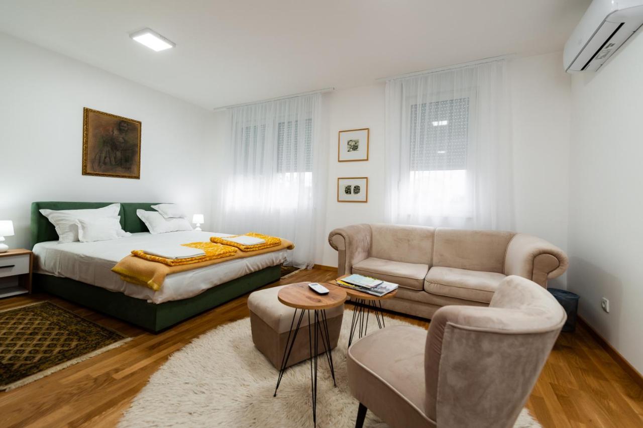 Apartman Mia Subotica Buitenkant foto