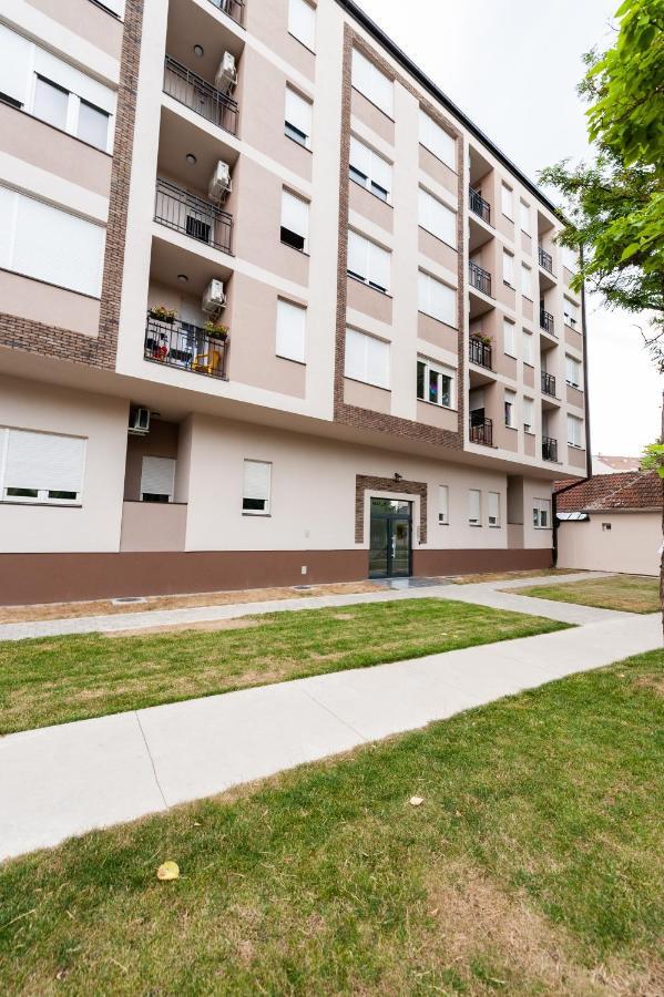 Apartman Mia Subotica Buitenkant foto